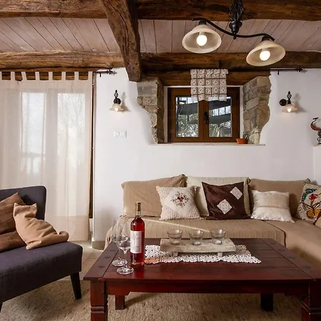 Casa Sarina By Interhome Дом отдыха Momjan